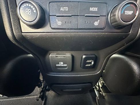 Used 2018 GMC Acadia Denali w/ Technology Package AWD/4WD image 22