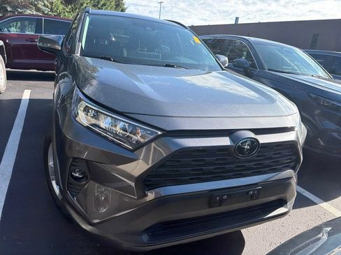 Used 2021 Toyota RAV4 XLE w/ Convenience Package AWD/4WD image 5