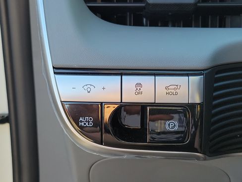 Certified 2024 Hyundai Ioniq 5 SEL RWD image 13