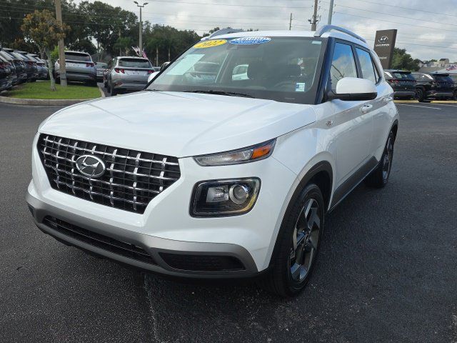 Certified 2022 Hyundai Venue SEL FWD image 2