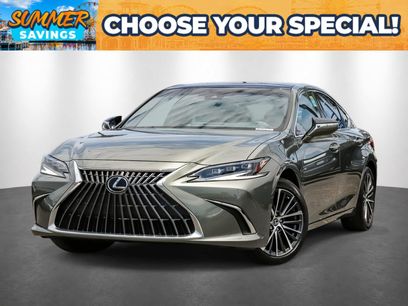 Used 2025 Lexus ES 350 w/ Premium Package