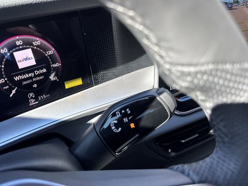 New 2026 Volkswagen Tiguan SE R-Line image 31