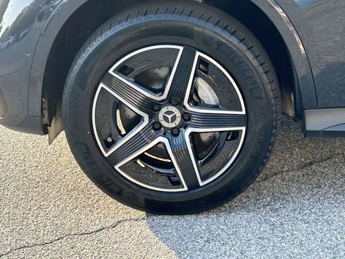 Certified 2025 Mercedes-Benz GLC 300 4MATIC image 17