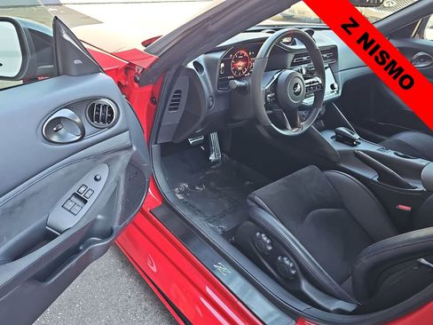 Used 2025 Nissan Z NISMO w/ Floor Mat Package RWD image 10