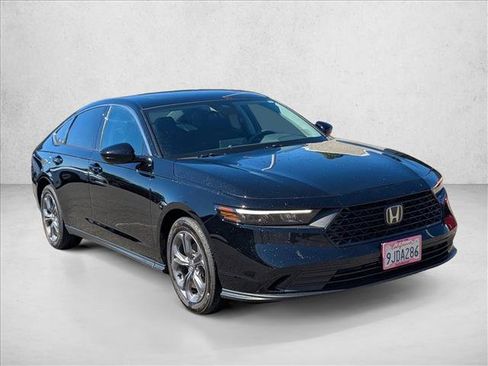 Used 2023 Honda Accord EX image 3