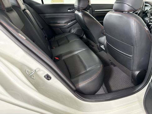 Used 2023 Nissan Altima 2.5 SR FWD image 15
