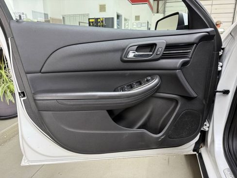 Used 2015 Chevrolet Malibu LTZ FWD image 10