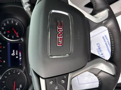 Used 2022 GMC Terrain SLT w/ LPO, Floor Liner Package AWD/4WD image 16