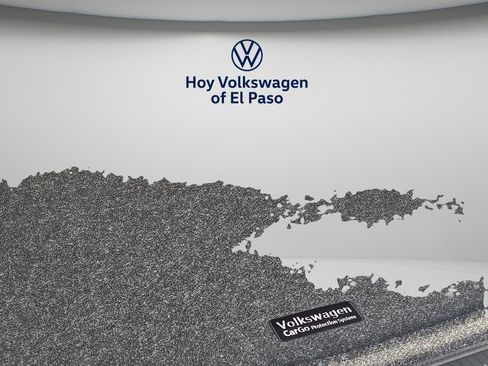 New 2026 Volkswagen Tiguan SE image 10