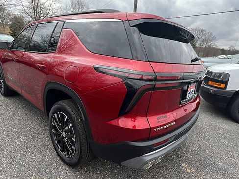 New 2026 Chevrolet Traverse LT w/ Sun and Wheel Package image 7