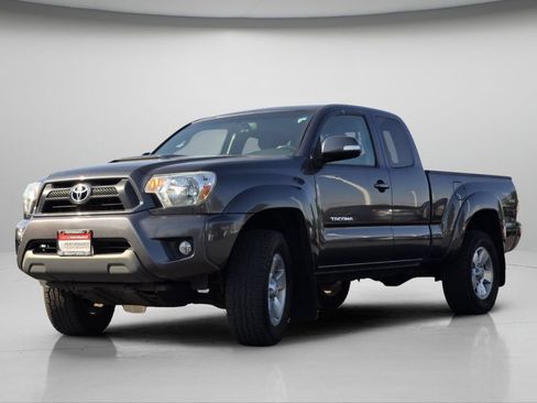 Used 2012 Toyota Tacoma PreRunner w/ TRD Sport Pkg RWD image 18