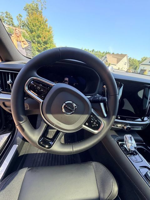 Used 2025 Volvo V60 T8 Polestar AWD/4WD image 39