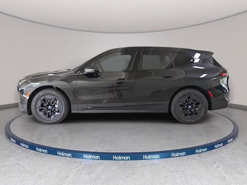 Used 2024 BMW iX xDrive50 AWD/4WD image 11