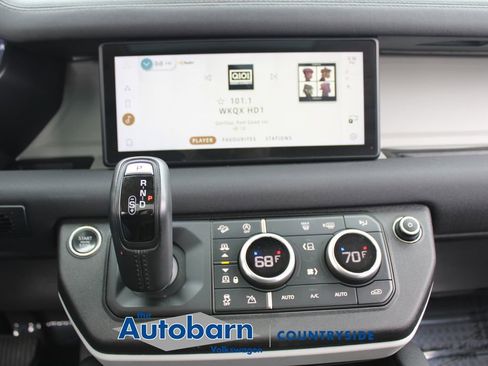 Used 2021 Land Rover Defender 110 SE AWD/4WD image 16