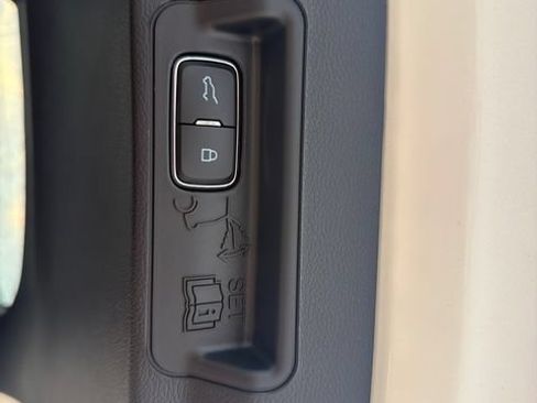 New 2026 Ford Explorer ST-Line AWD/4WD image 7