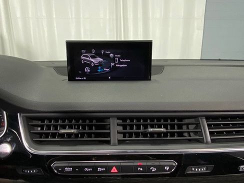 Used 2017 Audi Q7 3.0T Premium Plus AWD/4WD image 18