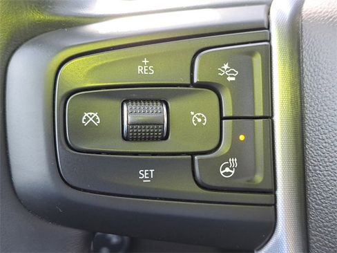 Used 2024 GMC Sierra 1500 SLE image 18