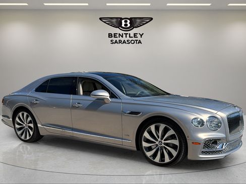 Used 2021 Bentley Flying Spur W12 AWD/4WD image 10
