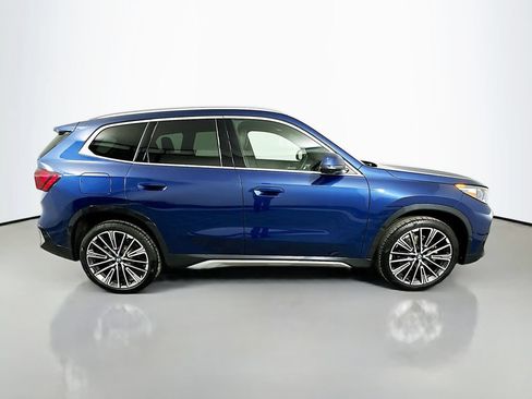 Used 2025 BMW X1 xDrive28i w/ Premium Package AWD/4WD image 4