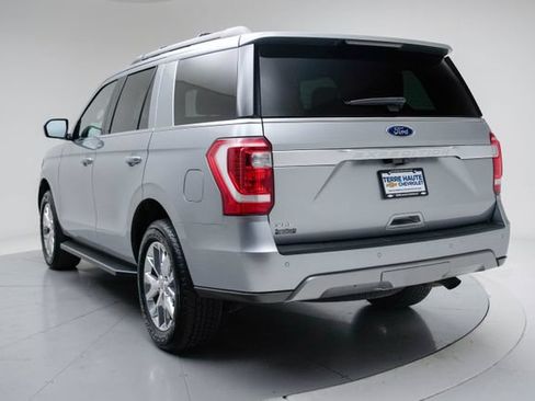 Used 2020 Ford Expedition XLT w/ Equipment Group 201A AWD/4WD image 3