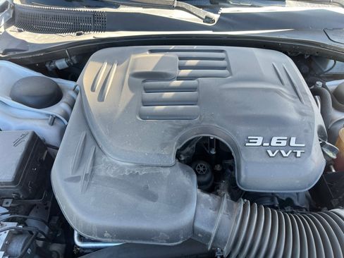 Used 2022 Chrysler 300 S image 22