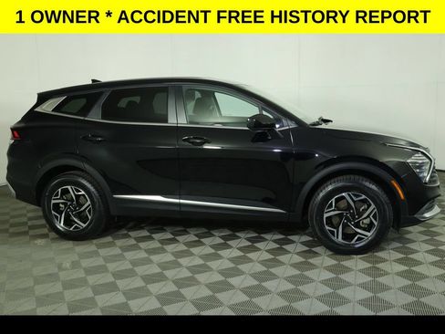 Used 2025 Kia Sportage LX AWD/4WD image 2