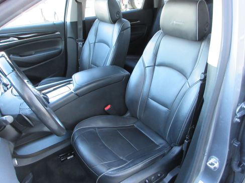 Used 2020 Buick Enclave Avenir w/ Avenir Technology Package AWD/4WD image 34