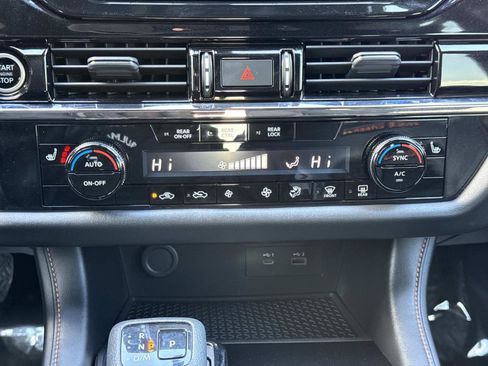 Used 2023 Nissan Pathfinder Rock Creek image 5