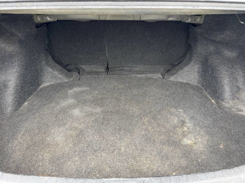 Used 2017 Toyota Corolla LE image 29