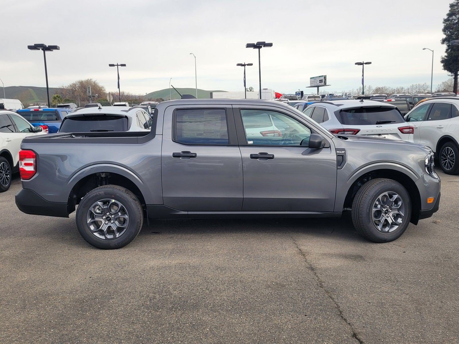 Used 2026 Ford Maverick XLT w/ 4K Tow Package AWD/4WD image 3