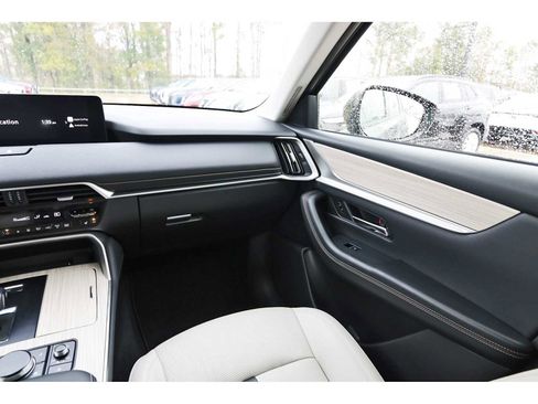 Certified 2025 MAZDA CX-90 3.3 Turbo w/ Preferred Package image 8