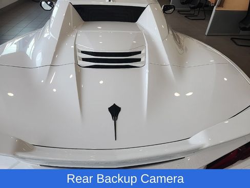 Used 2021 Chevrolet Corvette Stingray Premium Conv w/ Z51 Performance Package RWD image 3