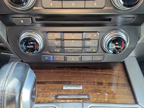 Used 2016 Ford F150 Platinum w/ Equipment Group 701A Luxury RWD image 30