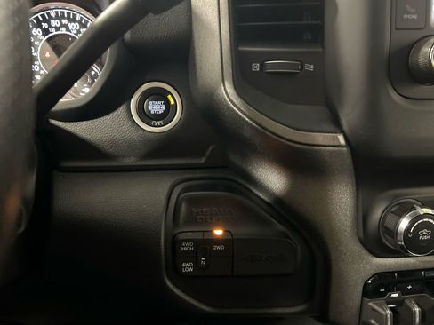 Used 2024 RAM 3500 Tradesman w/ Chrome Appearance Group image 20