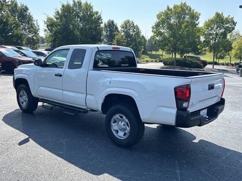 Used 2023 Toyota Tacoma SR RWD image 6