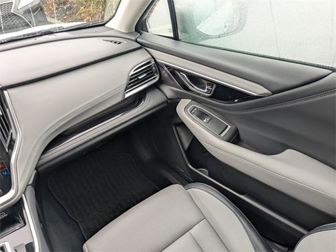 Used 2023 Subaru Outback Limited image 18