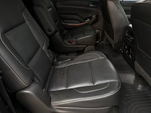 Used 2017 Chevrolet Suburban Premier image 27