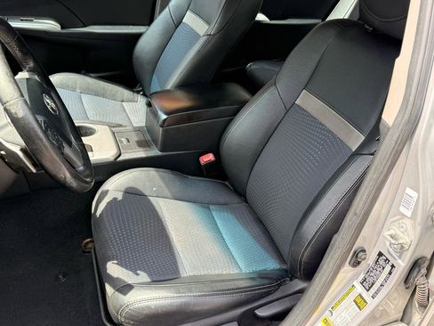 Used 2013 Toyota Camry SE FWD image 8