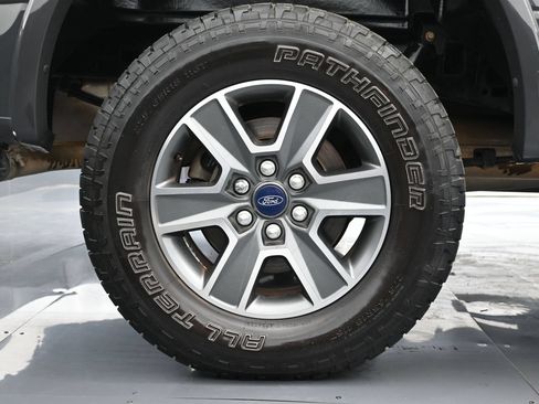 Used 2016 Ford F150 XLT w/ Equipment Group 302A Luxury AWD/4WD image 18