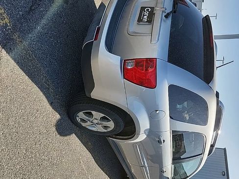 Used 2008 Pontiac Torrent 2WD w/ Preferred Package image 8