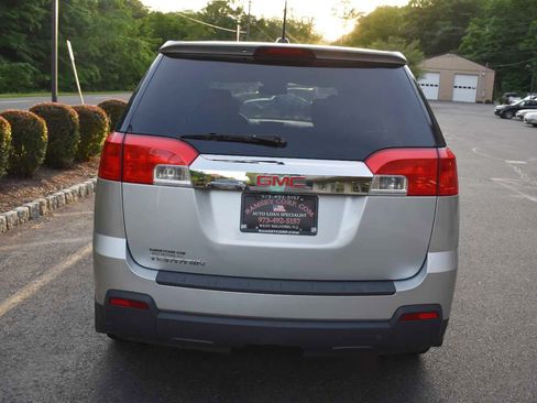 Used 2015 GMC Terrain SLE w/ LPO, Protection Package FWD image 5