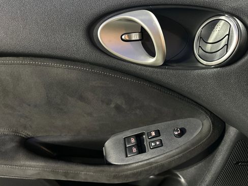 Used 2018 Nissan 370Z Touring image 11