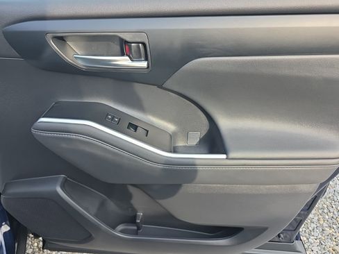Certified 2026 Toyota Highlander XLE image 21