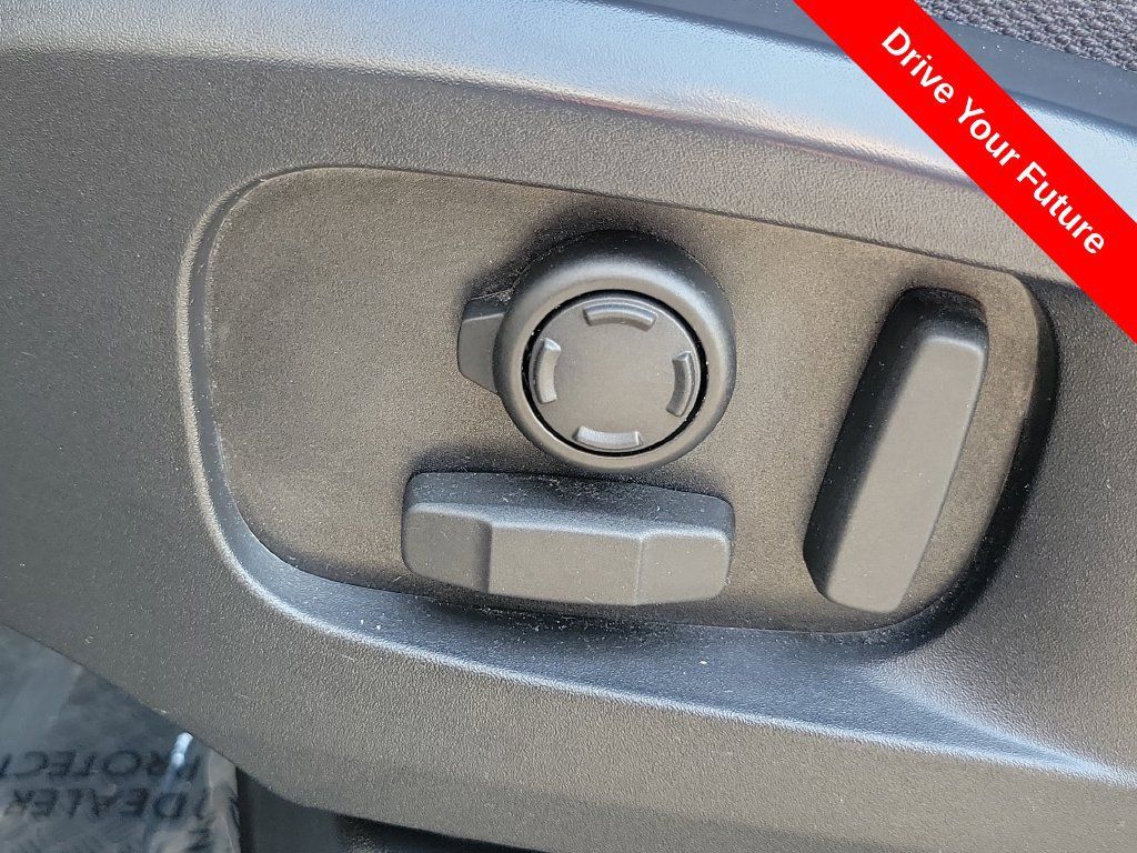 Used 2023 Land Rover Defender 110 X AWD/4WD image 19