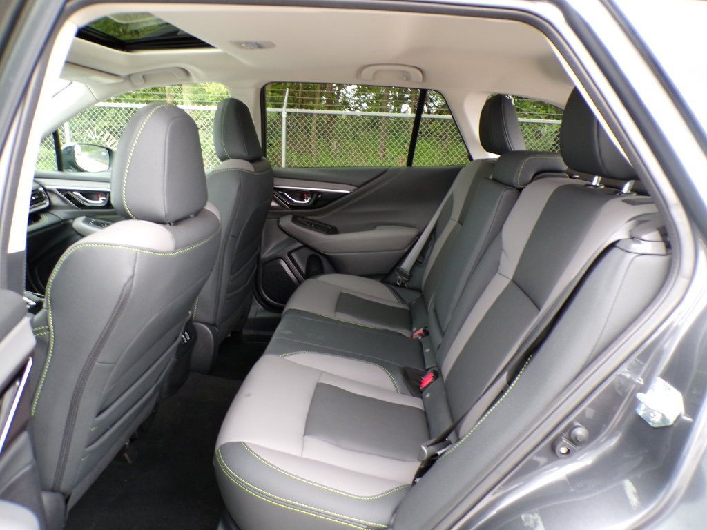 Used 2024 Subaru Outback Onyx Edition AWD/4WD image 19