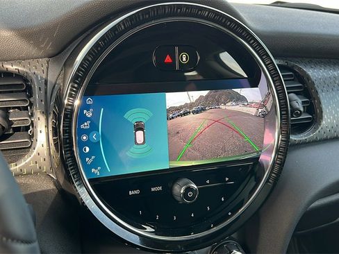 Used 2023 MINI Cooper SE image 12