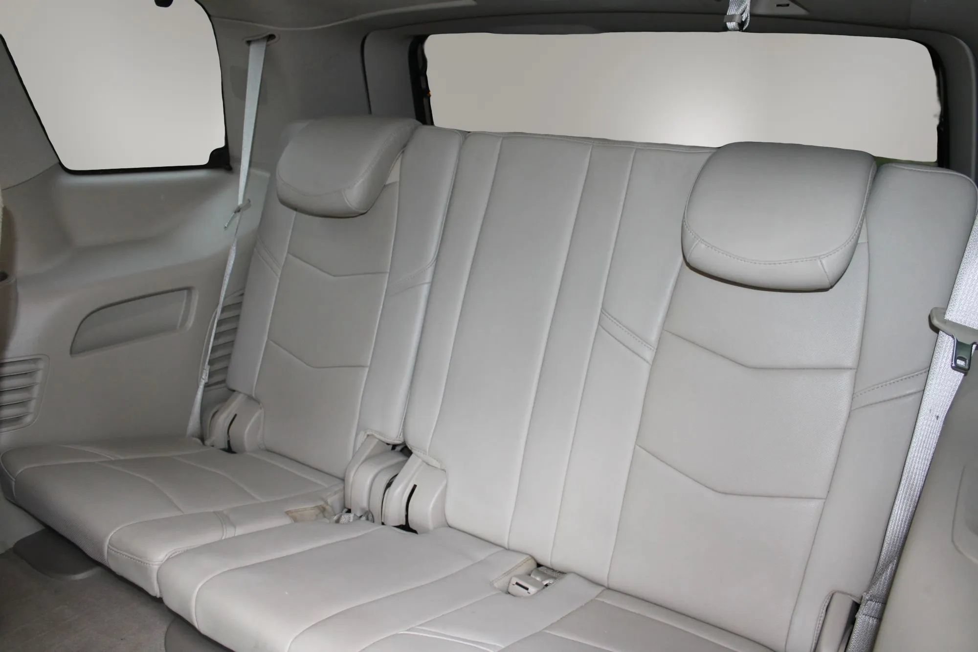 Used 2016 Cadillac Escalade Premium AWD/4WD image 20
