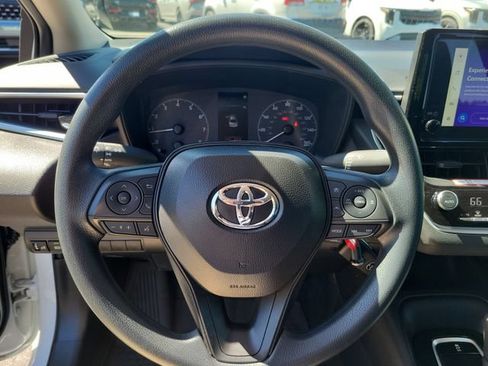 Used 2025 Toyota Corolla LE FWD image 14