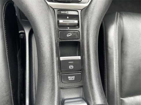 Used 2023 Honda HR-V EX-L image 31