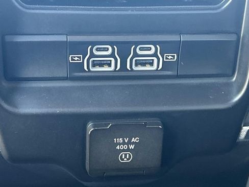 Used 2023 RAM 1500 Laramie AWD/4WD image 17